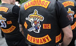 Die Bandidos sind in Westdeutschland seit Jahren verboten. Die Rocker dieser Gruppe sind aber weiterhin aktiv. - picture alliance / dpa