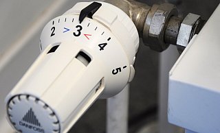 Angesichts der steigenden Energie-Kosten denkt die Stadt Bünde über mögliche Einsparungen nach. - Symbolbild: Pixabay