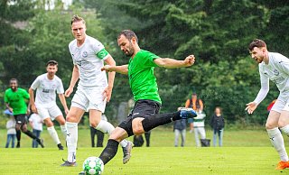 War nicht in den Griff zu bekommen: Torjäger Simon Engelmann schlug dreimal zu. - Joel Beinke