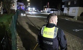 Eine Fußgängerin ist am Heiligabend überfahren worden. Ein spezielles Unfall-Team war vor Ort. - Charlotte Mahncke