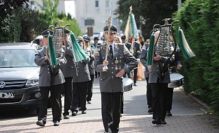 Ein Festumzug mit Spielmannszug zum Festplatz ist fest eingeplant. - Schützen Dreyen