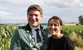Der Willebadessener Bürgermeister Nicolas Aisch ist neuer König in Eissen und wird mit seiner Frau Michaelar regieren. - Schützen