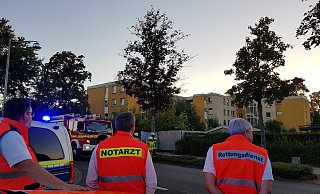 Zahlreiche Einsatzkräfte waren zum Brand ausgerückt. - Heike von Schulz