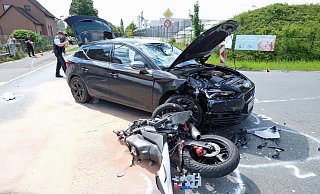 Zwei Schwerverletzte wurden nach diesem Unfall auf der Werster Straße im Krankenhaus Bad Oeynhausen behandelt. - Thorsten Gödecker