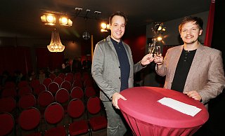 Im Oktober 2016 – nur gut ein Jahr nach dem Umzug von Silberborn nach Höxter – hatten Stefan Marx (l.) und Simon Hillebrand ihre zweite Bühne gegenüber an der Stummrige Straße 7 eröffnet. - Simone Flörke