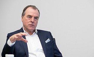 Das Verwaltungsgericht Minden hat die vom Tönnies-Konzern angestrengte Klage gegen Teile der Schließungsverfügung vom 17. Juni 2020 abgewiesen. Der von Clemens Tönnies (Foto) geführte Fleischkonzern konnte seinen Standpunkt nicht ausreichend belegen. - dpa