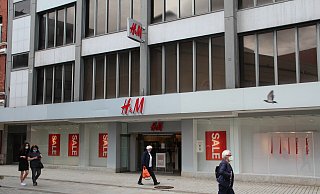 Die H&M-Filiale in der Herforder Innenstadt schließt Ende Oktober für immer. Das Gebäude hat bereits einen neuen Eigentümer. Foto: Susanne Barth - Susanne Barth