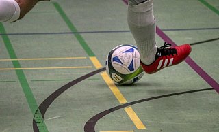 Der Boden der Ostenländer Sporthalle soll in den Sommerferien erneuert werden. - Pixabay