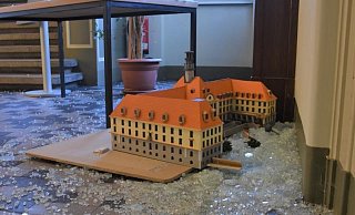 Thomas B. soll auch dieses Rathaus-Modell zerstört haben. - Stadt Herford