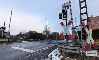 Diese Bahnschranke streikte offenbar am Donnerstagabend und blieb oben, obwohl ein Zug kam. - Madita Schellenberg