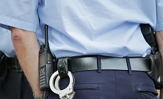 Die Herforder Polizei ermittelt wegen des Verdachts einer Geiselnahme - (Symbolbild): Pixabay