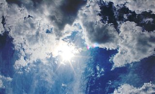 Ab Mittwoch verziehen sich die Wolken allmählich und lassen die Sonne durch. - Pixabay