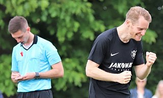 Jubelpose: So würden die Stift Quernheimer ihren Daniel Wehmeier gerne auch am Sonntag sehen. - Niklas Gessat