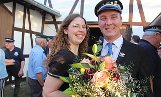 Alexander Wiesendahl und Stephanie Redeker bilden das neue Königspaar des Warburger Schützenvereins. - Burkhard Battran