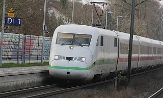 Grünes Image: Bahnfahren ist klimafreundlich, aber ist es der Neubau von Hochgeschwindigkeitstrassen auch? Eine Tagung der Naturschutzverbände nährt erhebliche Zweifel. - Ulf Hanke