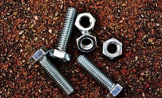 Wegen gefährlicher Eingriffe in den Straßenverkehr ermittelt die Polizei in Delbrück. - Symbolbild/Pixabay