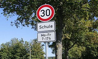 Geht es nach der Mehrheit im Ausschuss für Stadtplanung soll die Stadt Büren bald selbst bestimmen, wo Tempo 30 ist. - Uwe Müller