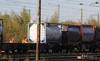 Aus diesem Kesselwagen eines Güterzuges tropfte ein verdächtiger Stoff. - Ulf Hanke