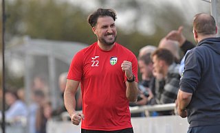 Im Jahr 2019 saß FCG-Trainer Julian Hesse beim 5:5 gegen Sprockhövel erst zum zweiten Mal auf der Trainerbank des Oberligisten. - Jens Dünhölter