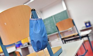 In manchen Klassen sieht es wieder aus wie in den Tiefen der Covid-Pandemie. Allerdings aus anderen Gründen. - picture alliance / SvenSimon