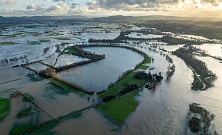 In Porta Westfalicas Stadtteil Veltheim waren große Teile des Gebiets unter Wasser. - Freiwillige Feuerwehr Porta Westfalica/Michael Horst
