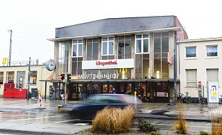 Der Haupatbahnhof Paderborn bekommt an Gleis 4 und 5 endlich den lang ersehnten Aufzug. - Lena Henning