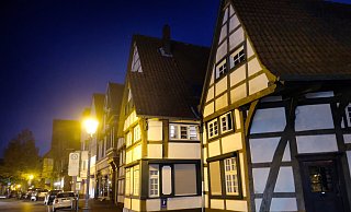 Ursprünglich wollte die Stadt Gütersloh die Nachtabschaltung der Straßenbeleuchtung beibehalten, um Energie einzusparen. Jetzt hat sich die Stadt doch anders entschieden. - Andreas Frücht