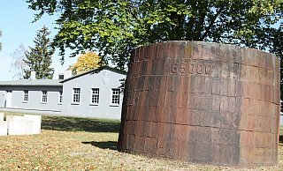 Die Finanzierung zum Ausbau der Gedenkstätte Stalag 326 in Schloß Holte-Stukenbrock steht auf der Kippe. - Sigurd Gringel Die Finanzierung zum Ausbau der Gedenkstätte Stalag 326 in Schloß Holte-Stukenbrock steht auf der Kippe. - Sigurd Gringel