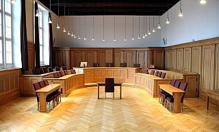 Die Studentin kam zu spät und durfte nicht an der Prüfung teilnehmen. - Archiv: Nicole Donath