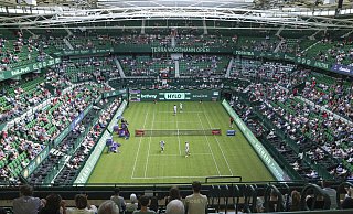Am Montag stehen auf dem Centre Court in Halle insgesamt vier Partien an. - IMAGO/tennisphoto.de