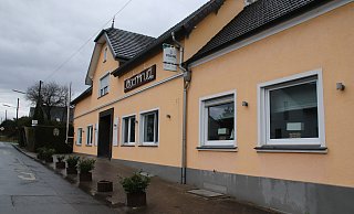 Fußläufig liegt der Jägerkrug für die meisten Gäste nicht. Mit dem Standort zwischen Herford und Bielefeld sind die Inhaber dennoch sehr zufrieden. - Susanne Blersch