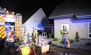 Die Feuerwehr ist zu einem Wohnungsbrand ausgerückt. - Florian Weyand