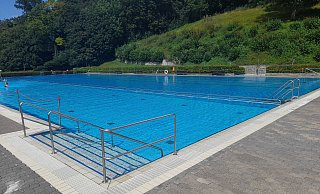 Im Freibad Büren kann vorerst nicht geschwommen werden. - Stadt Büren