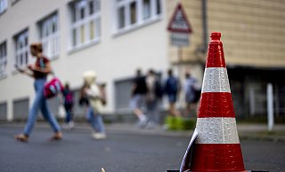 In Bad Lippspringe startet nun ein Verkehrsversuch vor der Concordia-Grundschule. Das Ziel: Mehr Sicherheit auf dem Schulweg für Schülerinnen und Schüler. - Christoph Reichwein (Themenbild)