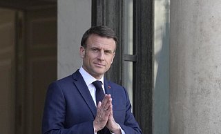 Mit Emmanuel Macron kommt erstmals seit 24 Jahren wieder ein französischer Präsident auf Staatsbesuch nach Deutschland. - dpa