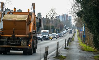 Der vierspurige Ausbau der Herforder Straße wird schon lange geplant. - Foto: Andreas Zobe/NW