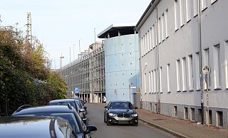Für die Straße Am Bahndamm setzen die Planer voraus, dass die Stadt Durchgangsverkehr, zum Beispiel zum Martha-Parkhaus, unterbindet. - Frank-Michael Kiel-Steinkamp