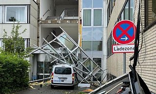Beim Technischen Rathaus hatte der Tornado Teile der Fassade abgerissen. - Archivfoto: Ralph Meyer