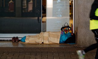 Die Zahl der Menschen, die ihre Wohnung wegen Zahlungsunfähigkeit verlieren, steigt unaufhörlich. - Henning Kaiser