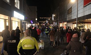 Die Polizei hat nach einem "Montagsspaziergang" in Bünde Ermittlungen aufgenommen. - Florian Weyand