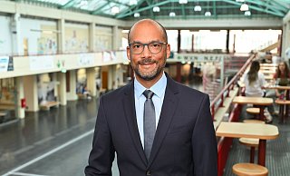 Daniel Klotz wird neuer Ärztlicher Leiter der Abteilung für Neonatologie (Frühgeborenenmedizin) und Kinder-Intensivmedizin. - Manuel Bünemann