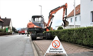 Bei Baggerarbeiten für einen Hausanschluss wurde in Bad Driburg eine Gasleitung beschädigt. - Madita Schellenberg