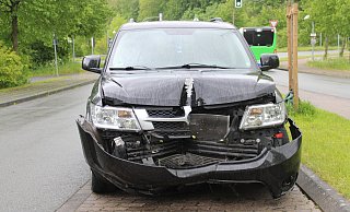So sah der Fiat nach dem Unfall aus. - Polizei Minden-Lübbecke