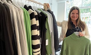 Der Store 13 an der Herforder Elisabethstaße wird geschlossen. Auch letzte Teile aus den "Like a Bird"- Kollektionen wird es zu den Ausverkaufstagen noch geben. Denn auch ihr Label wird Tanja-Kliewe-Meyer künftig nicht mehr produzieren. - Natalie Gottwald
