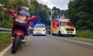 Ein 70-Jähriger aus Büren wurde bei einem Motorradunfall bei Bad Driburg schwer verletzt. - David Schellenberg