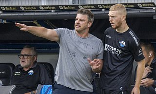 SCP-Coach Lukas Kwasniok (l.) fordert von Kai Klefisch, dass sich dieser stärker auf seine eigentlichen Aufgaben konzentriert. - Imago Images
