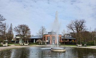 Der Jordansprudel ist die einzige erlebbare Quelle im Kurpark. Allerdings sprudelt sie nur mit Werrewasser und (noch) nicht mit dem original Sole-Wassert. - Thorsten Gödecker