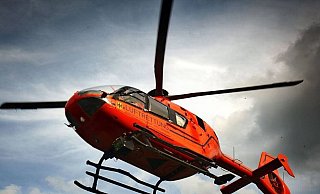Ein Rettungshubschrauber wurde an die Unfallstelle gerufen. - Symbolbild Sarah Jonek