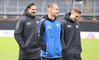 Die SCP-Akteure Adriano Grimaldi (l.) und Jannis Heuer (M.) fielen am Sonntag im Heimspiel gegen Hannover kurzfristig aus. Teamkollege Felix Platte kam immerhin als Joker zum Einsatz. - picture alliance