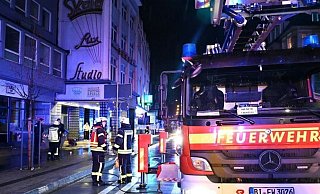 Feuerwehreinsatz in der Nacht: Schon wieder hat es am Jahnplatz gebrannt. - Barbara Franke